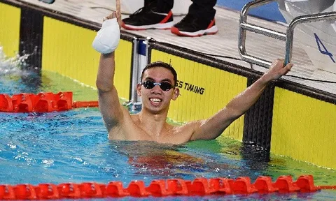 "Kình ngư" Nguyễn Huy Hoàng mang về tấm huy chương vàng thứ 11 cho tuyển bơi Việt Nam