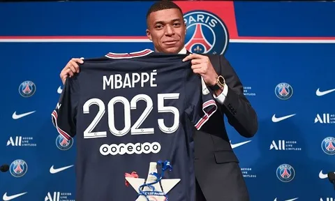 Ở lại PSG, tiền đạo Mbappe vẫn thi đấu cho Real Madrid trong tương lai