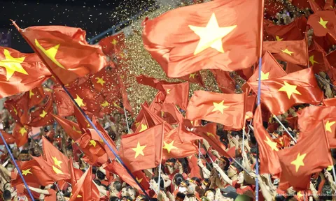 Cờ đỏ sao vàng và khát vọng Việt Nam