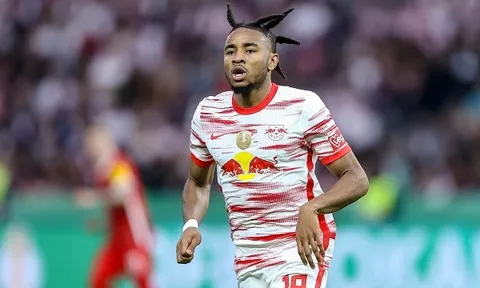 Man United dẫn đầu cuộc đua chiêu mộ "cầu thủ xuất sắc nhất Bundesliga"