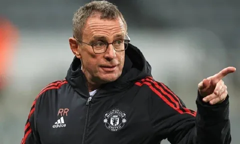 Huấn luyện viên Ralf Rangnick bất ngờ rời Man United ngay sau khi mùa giải kết thúc