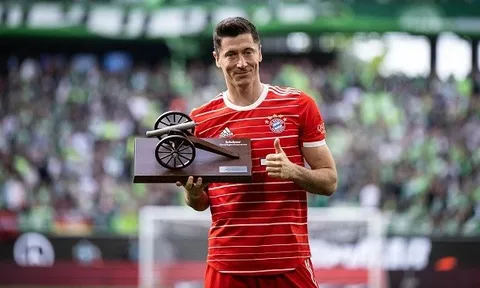 Lewandowski gây sức ép để ra đi, lãnh đạo Bayern Munich không hài lòng