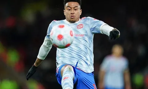 Man United chia tay cầu thủ thứ 5 trong mùa Hè 2022