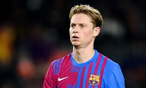 Vì sao Man Utd không từ bỏ thương vụ Frenkie de Jong?