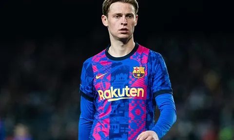 Barcelona thẳng thừng từ chối lời đề nghị mua De Jong của Man United