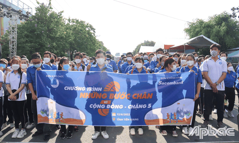Tiền Giang khởi động Chương trình "Những bước chân vì cộng đồng" chặng 5 năm 2022