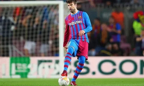 Barcelona gạch tên trung vệ Gerard Pique khỏi kế hoạch ở mùa giải mới