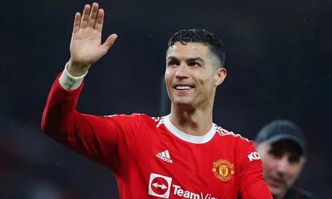 Cristiano Ronaldo vẫn âm thầm tìm đường rời Man United?