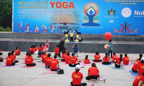 Chương trình Yoga cho cuộc sống xanh ở Kon Tum
