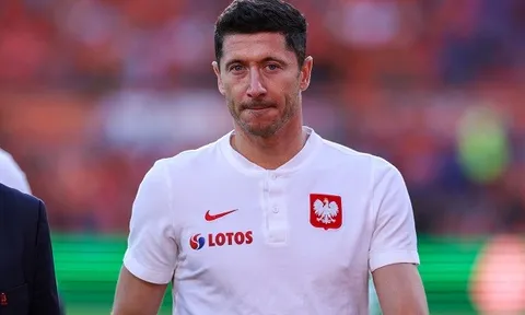 Barcelona nâng giá hỏi mua Robert Lewandowski