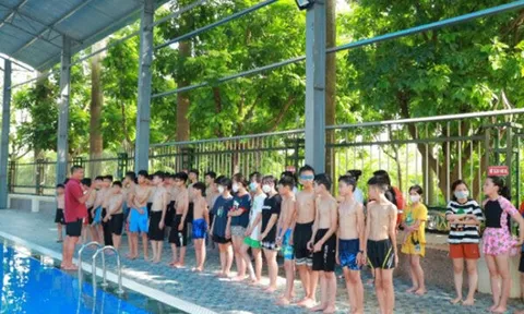 Huyện Mê Linh mở lớp dạy bơi miễn phí cho trẻ em năm 2022