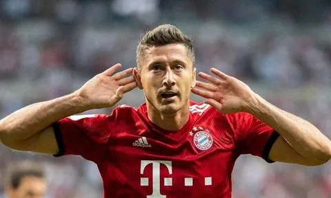 Chủ tịch danh dự của Bayern Munich lên tiếng về tương lai của Robert Lewandowski