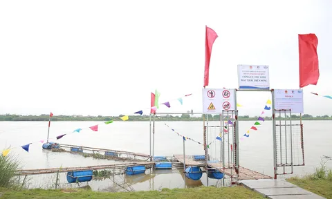 Mô hình thu gom rác trên sông tại Nam Định
