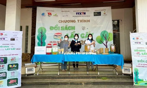 Lan tỏa lối sống xanh qua chương trình“Đổi sách lấy cây”