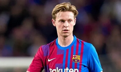Tiền vệ Frenkie de Jong phải giảm lương nếu muốn ở lại Barcelona