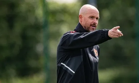 Huấn luyện viên Erik ten Hag cấm cầu thủ Man United chỉ trích nhau trên mặt báo