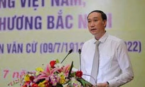 Nhiều báo cáo, tham luận làm sáng tỏ công lao to lớn và những cống hiến xuất sắc của đồng chí Nguyễn Văn Cừ đối với sự nghiệp cách mạng của Đảng và dân tộc Việt Nam