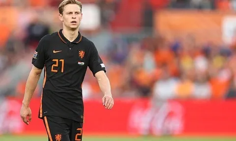 Tiền vệ Frenkie De Jong nghi ngờ bị Barcelona ép phải ra đi