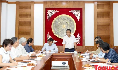 Thứ trưởng Hoàng Đạo Cương làm việc với Hội Kiến trúc sư Việt Nam