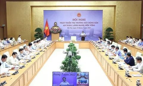 Thủ tướng Phạm Minh Chính: Đảm bảo thị trường bất động sản tiếp tục phát triển ổn định, lành mạnh