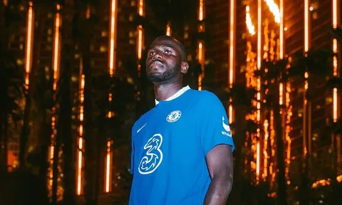 Kalidou Koulibaly chính thức gia nhập Chelsea từ Napoli