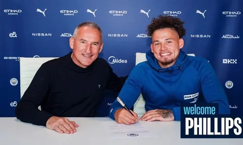 Tiền vệ Kalvin Phillips tiết lộ lý do từ chối Man United để gia nhập Man City