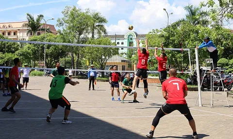 Bế mạc giải Bóng chuyền truyền thống Công nhân, viên chức, lao động tỉnh Quảng Bình lần thứ 25