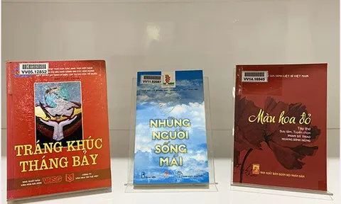 Thư viện Quốc gia Việt Nam trưng bày chuyên đề tư liệu Kỷ niệm 75 năm Ngày Thương binh Liệt sĩ
