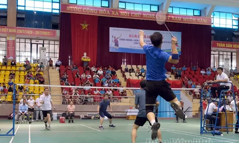 Giải Cầu lông Công nhân viên chức lao động tỉnh Điện Biên lần thứ XXII