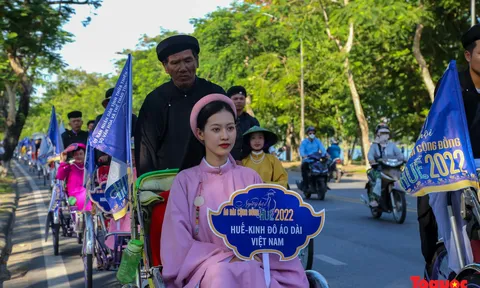 Xây dựng các sản phẩm văn hóa, du lịch từ áo dài truyền thống Huế