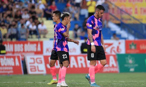V.League 2022: Cuộc đua không lối thoát 