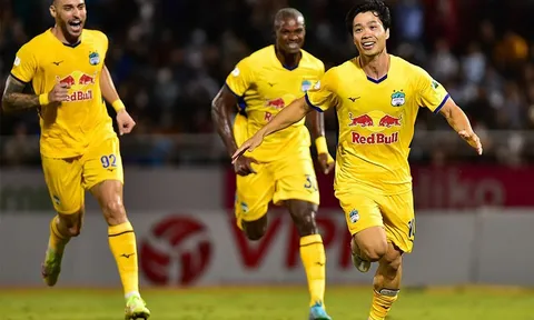 Sài Gòn - Hoàng Anh Gia Lai > 0-1: Công Phượng ghi bàn giúp đội bóng phố Núi lên ngôi nhì bảng