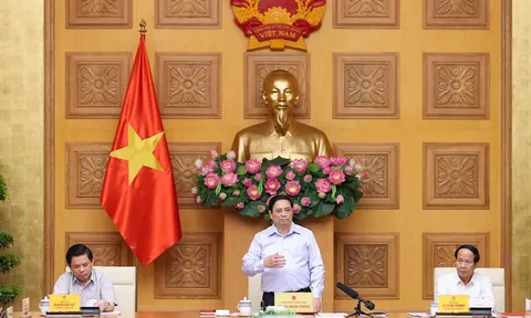Thủ tướng chủ trì hội nghị thúc đẩy các dự án hạ tầng giao thông chiến lược