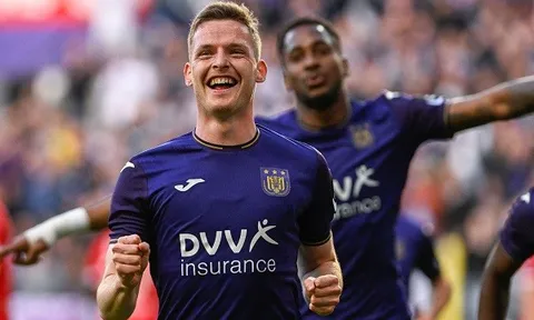 Man City muốn chiêu mộ hậu vệ Sergio Gomez