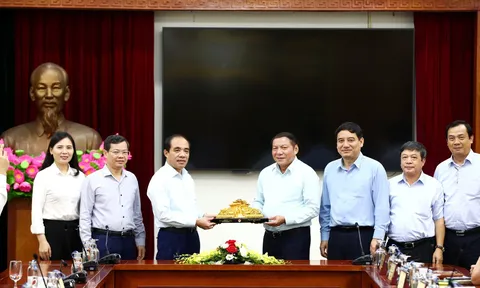 Bộ Văn hóa, Thể thao và Du lịch sẵn sàng hỗ trợ để Tuyên Quang trở thành điểm sáng trong phát triển văn hóa, thể thao, du lịch