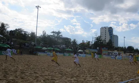 Bế mạc Lễ hội bóng đá bãi biển Huda 2022