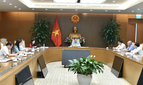 Phó Thủ tướng Lê Minh Khái chủ trì họp triển khai kế hoạch đầu tư công trung hạn