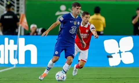 "Quỷ đỏ" hỏi mượn Christian Pulisic của The Blues