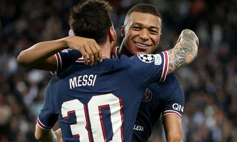 Ngoài mâu thuẫn với Neymar, tiền đạo Mbappe cũng không hài lòng với Messi