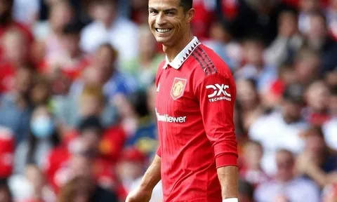 Sporting Lisbon gửi lời đề nghị chiêu mộ C.Ronaldo của Man United