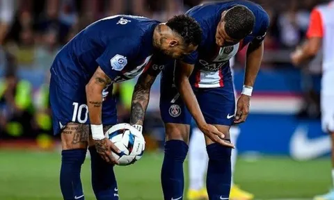 Paris Saint-Germain ra án phạt với Mbappe và Neymar