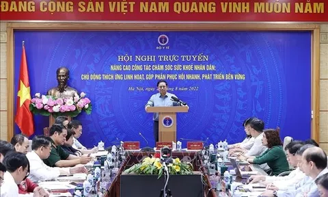 Thủ tướng: Các Bộ, ngành, địa phương phối hợp xử lý những vấn đề cấp bách của ngành Y tế