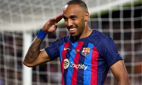 Barcelona sẽ tiếp tục bán cầu thủ để đăng kí thi đấu cho Kounde