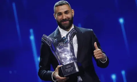 UEFA vinh danh tiền đạo Karim Benzema và huấn luyện viên Carlo Ancelotti