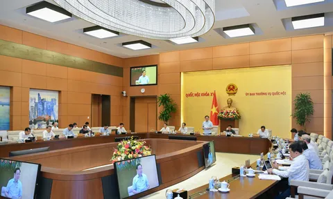 Trình Ủy ban Thường vụ Quốc hội xem xét việc bổ sung kế hoạch đầu tư công Trung hạn giai đoạn 2021-2025 từ nguồn vốn còn lại chưa phân bổ