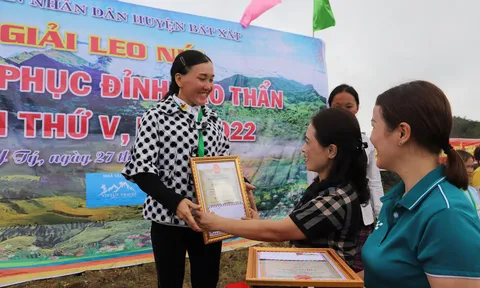 Giải Leo núi "Chinh phục đỉnh Lảo Thẩn" năm 2022