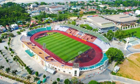 Sân Việt Trì sẵn sàng cho trận đấu giao hữu giữa đội tuyển U20 Việt Nam và U20 Palestine