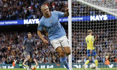 Erling Haaland xô đổ 2 kỷ lục, ghi tên vào lịch sử Premier League