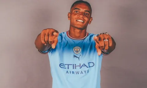 Thu gần 200 triệu bảng, Man City lập kỷ lục Premier League về tiền bán cầu thủ