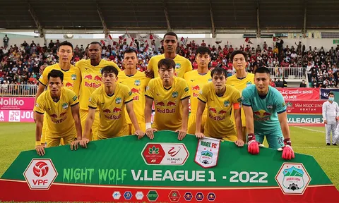 V.League 2022: Bán trăng đáy nước